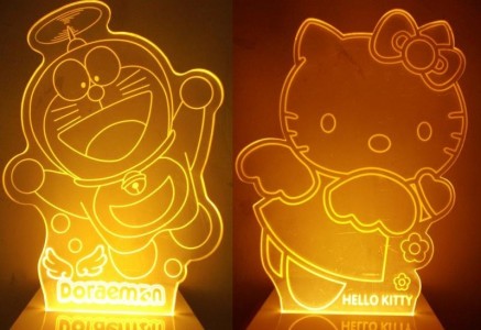 Lampu Tidur Akrilik Hias Doraemon & Hello Kitty - 546