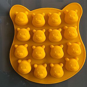 Cetakan Puding Winnie The Pooh isi 16 Cetak Coklat Jelly Es Batu Kepala – A590