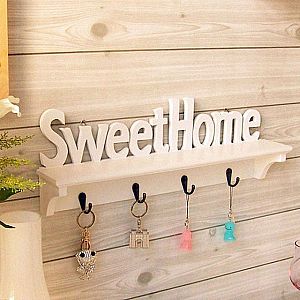 Rak Dinding Vintage Sweethome Motif Tulisan Sweet Home Dengan 4 Buah Hook Gantungan – 644