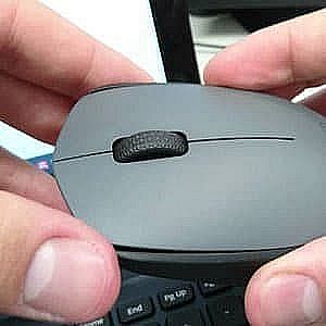 Mouse Wireless Logitech M170 Tanpa Kabel PC Laptop Komputer 10 m – A382